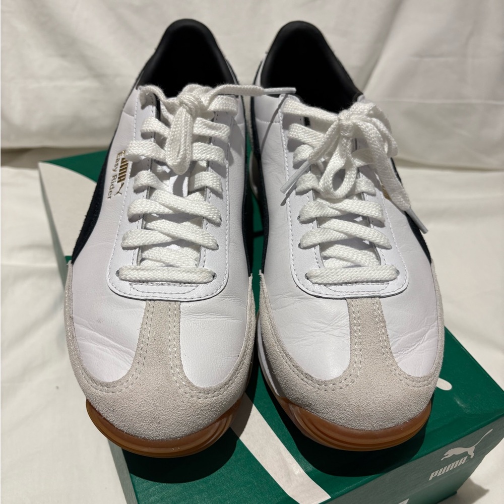Puma White and Black Sneakers